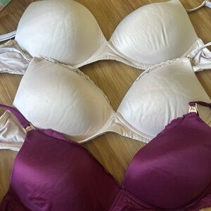 Body By Victoria Breastfeeding bras 34C (3 Included)